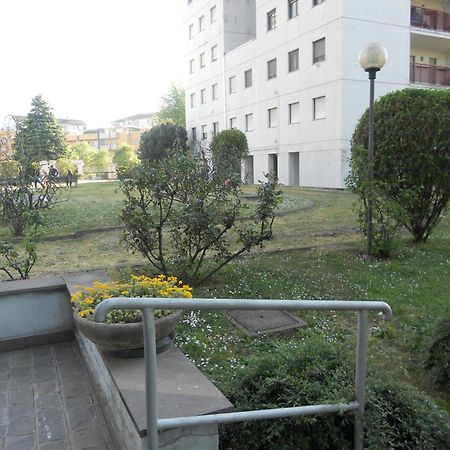 Milan White Tower Flat Bisceglie M1 Milão Exterior foto